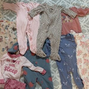 Carter's Pjs baby girl 9 months